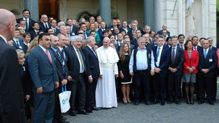 francisco con jueces 1.jpg 1572130063